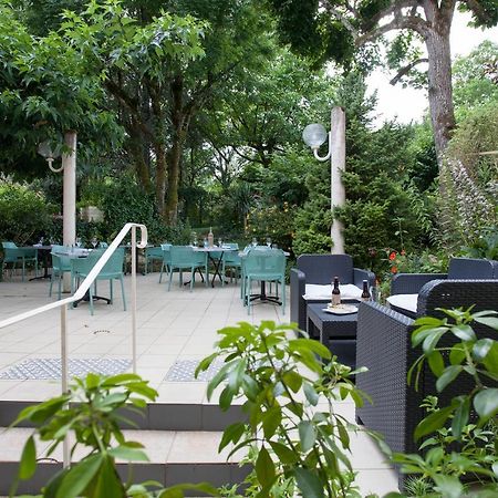 Le Lion D'Or Hotel Manzac-sur-Vern Exterior foto