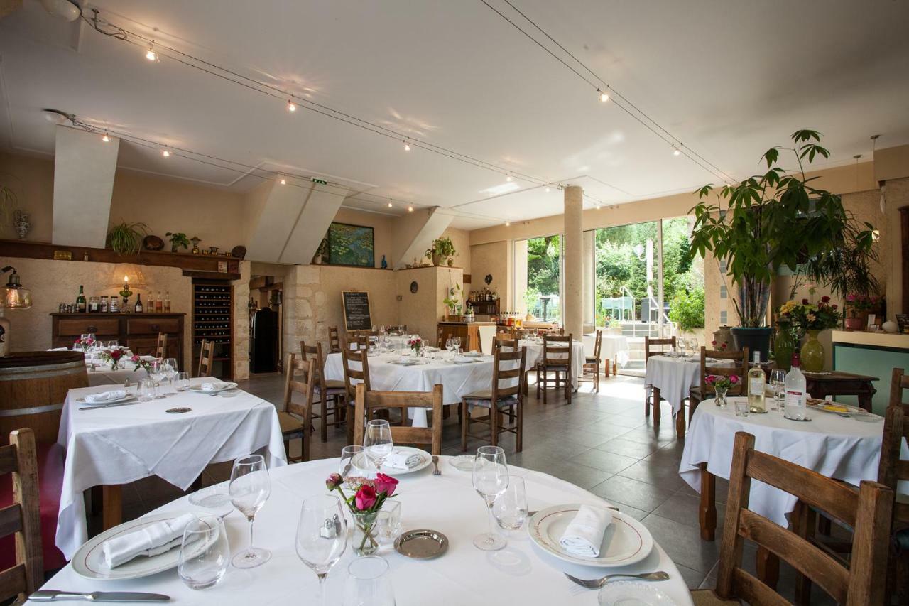 Le Lion D'Or Hotel Manzac-sur-Vern Exterior foto
