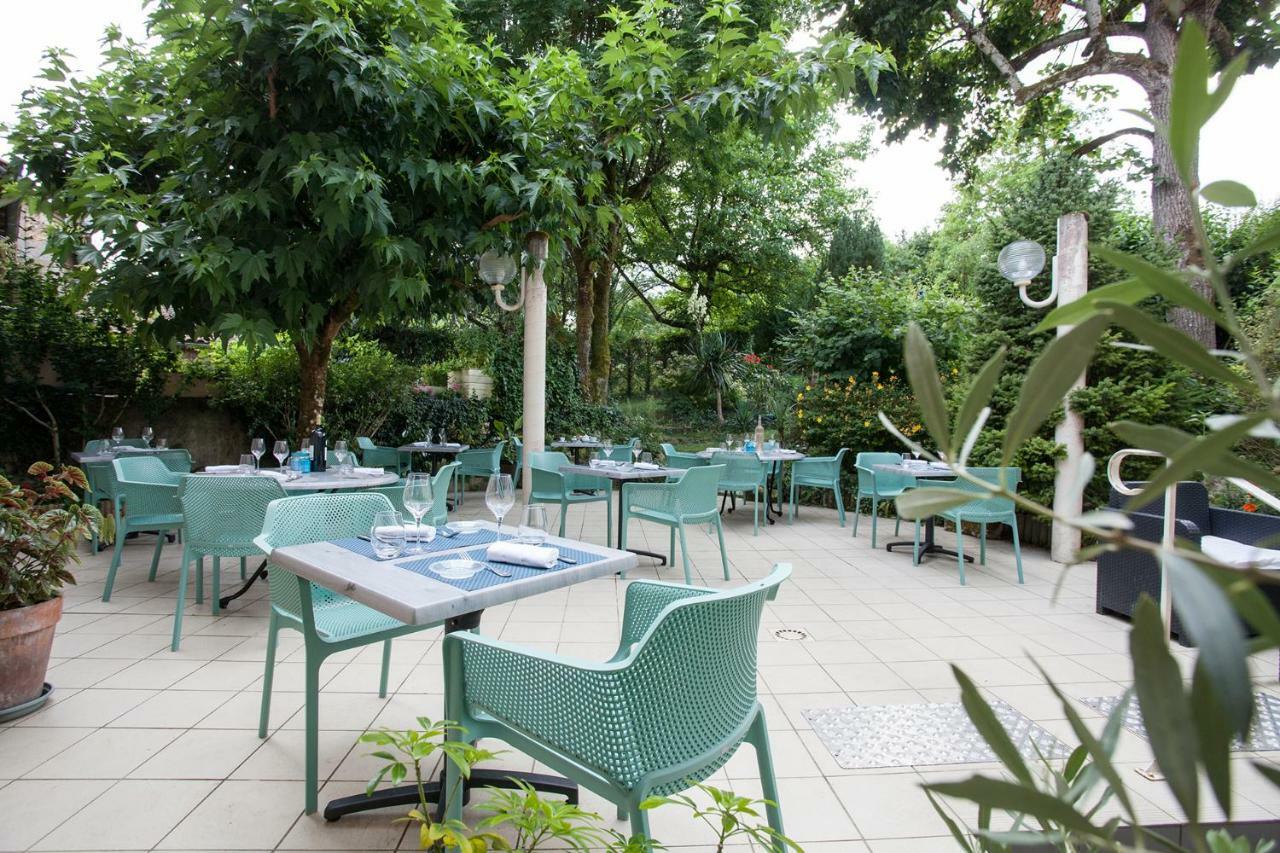 Le Lion D'Or Hotel Manzac-sur-Vern Exterior foto